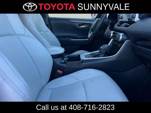 Used 2022 Toyota RAV4 XSE image 21