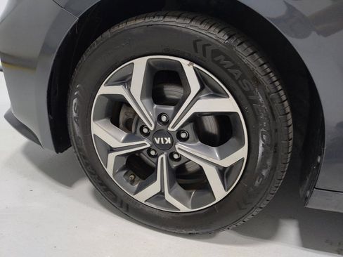 Used 2020 Kia Forte LXS image 31