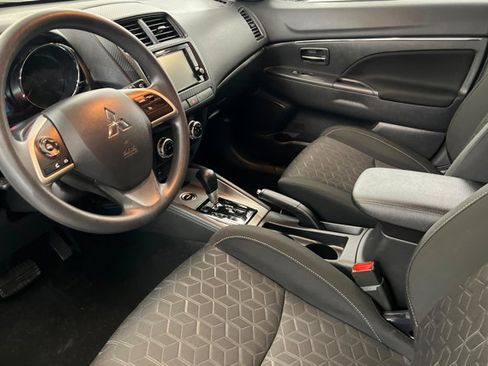 Used 2025 Mitsubishi Outlander Sport ES AWD/4WD image 15