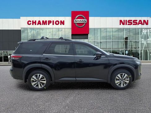 New 2026 Nissan Pathfinder SL FWD image 8