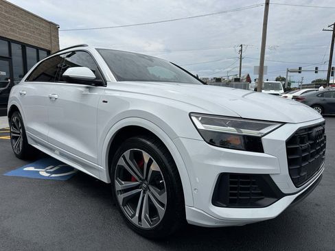 Used 2019 Audi Q8 Premium Plus w/ Premium Plus AWD/4WD image 3