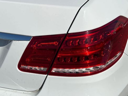 Used 2014 Mercedes-Benz E 350 Sedan image 17