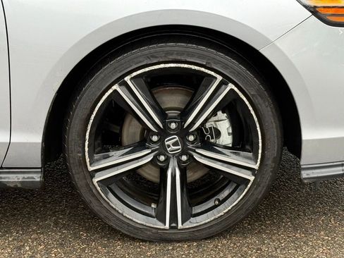 Used 2023 Honda Accord Sport image 6