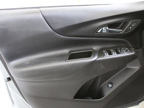 Used 2024 Chevrolet Equinox LT w/ LPO, Floor Liner Package FWD image 22
