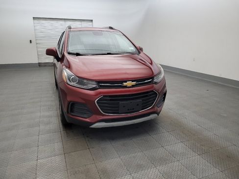 Used 2021 Chevrolet Trax LT w/ Driver Confidence Package FWD image 14