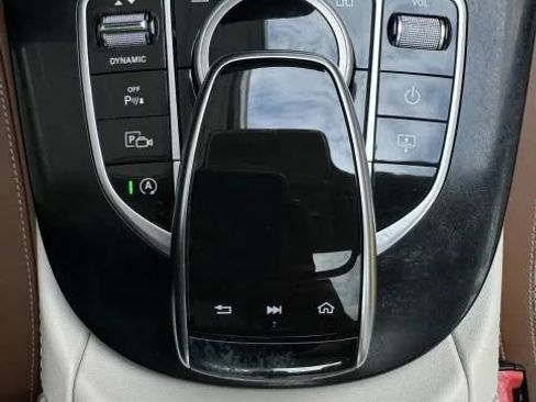 Used 2017 Mercedes-Benz E 300 4MATIC image 36