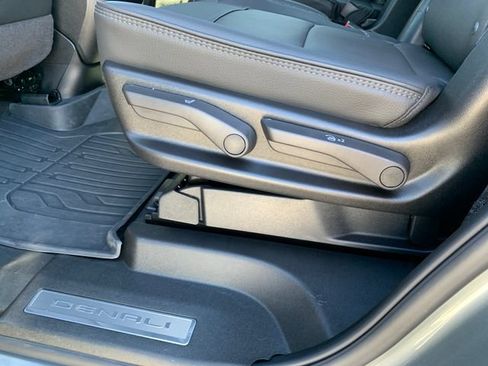 Used 2026 GMC Yukon Denali w/ LPO, Floor Liner Package AWD/4WD image 17