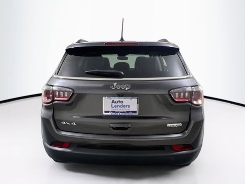 Used 2022 Jeep Compass Latitude w/ Sun and Sound Group AWD/4WD image 6