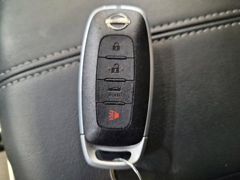 Used 2025 Nissan Sentra SV image 32