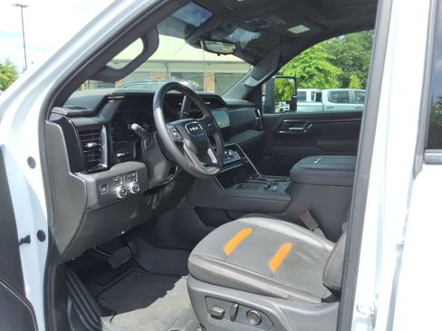 Certified 2026 GMC Sierra 2500 AT4 w/ AT4 Premium Plus Package AWD/4WD image 12
