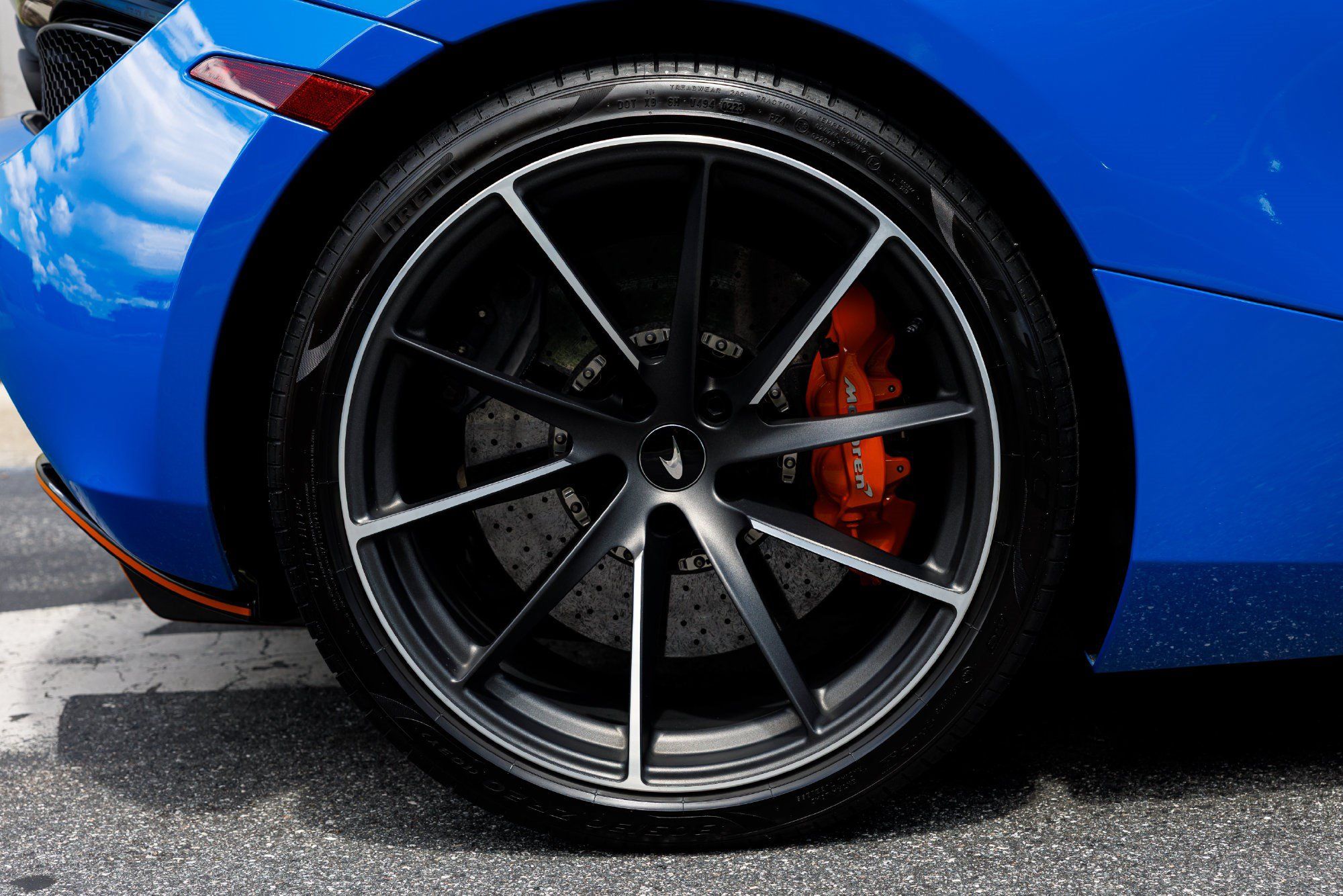 Used 2019 McLaren 720S Luxury RWD image 26