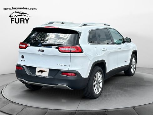 Used 2017 Jeep Cherokee Limited AWD/4WD image 3
