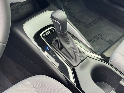 Used 2023 Toyota Corolla SE w/ SE Premium Package image 21