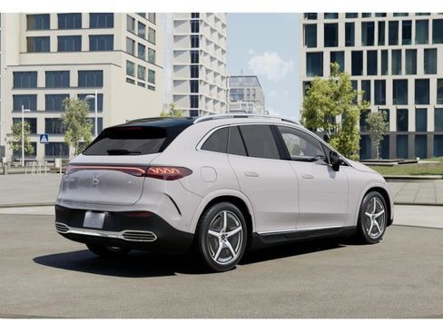 New 2026 Mercedes-Benz EQE 320 4MATIC SUV image 21