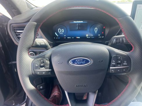 Used 2023 Ford Escape ST-Line Elite w/ Premium Technology Package image 7