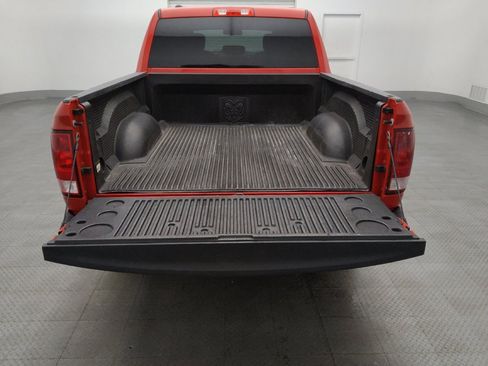 Used 2018 RAM 1500 Express RWD image 29