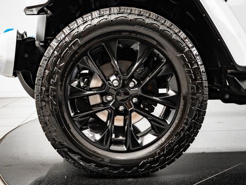 Used 2021 Jeep Wrangler Unlimited Sahara image 13