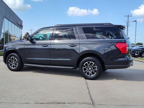 Used 2022 Ford Expedition Max XLT RWD image 5