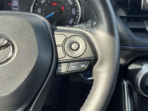 Used 2022 Toyota RAV4 SE w/ SE Grade Weather Package image 23
