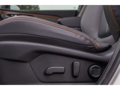 Used 2025 Subaru Forester Sport image 16