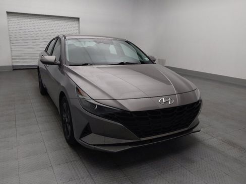 Used 2022 Hyundai Elantra SEL FWD image 14