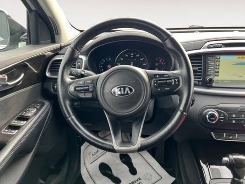 Used 2016 Kia Sorento EX w/ EX Premium Package image 12