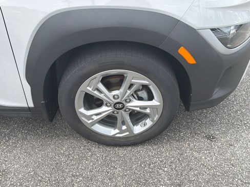 Certified 2022 Hyundai Kona SEL w/ Convenience Package FWD image 12