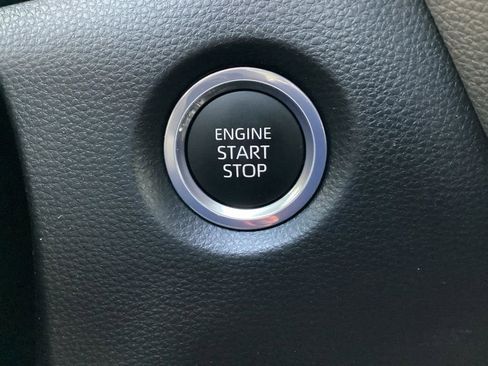 Used 2024 Toyota Corolla SE image 19