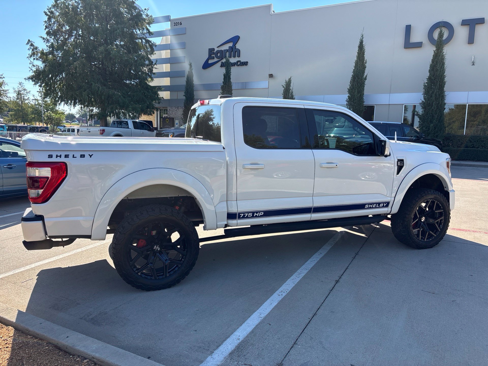 Used 2021 Ford F150 Lariat w/ Equipment Group 502A High AWD/4WD image 8