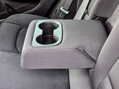 Used 2022 Chevrolet Malibu LT image 31