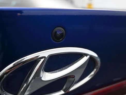 Used 2023 Hyundai Elantra Limited FWD image 36