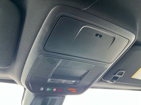 New 2026 Chevrolet Equinox LT w/ Convenience Package II image 16