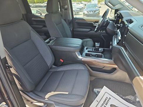 Used 2023 Chevrolet Silverado 1500 RST AWD/4WD image 12