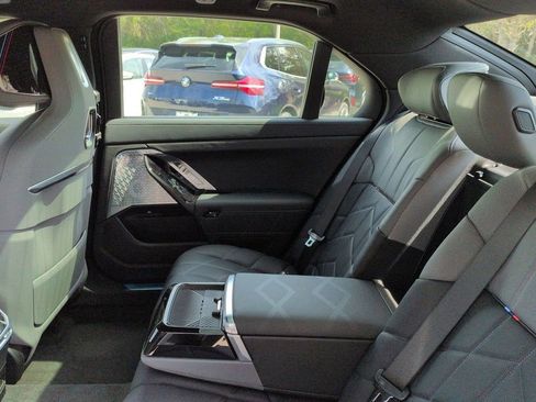 New 2026 BMW 760i xDrive w/ Executive Package image 14