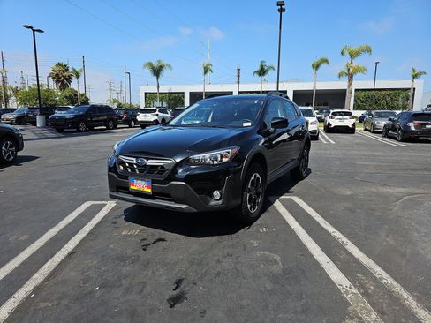 Used 2021 Subaru Crosstrek 2.0i Premium w/ Popular Package #2 AWD/4WD image 3