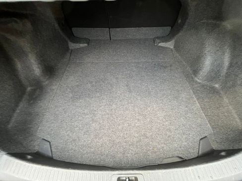 Used 2025 Toyota Corolla LE image 31