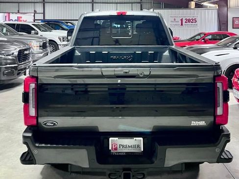 Used 2025 Ford F250 Platinum AWD/4WD image 5