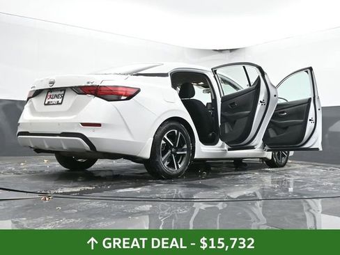 Used 2024 Nissan Sentra SV w/ Trunk Package image 73