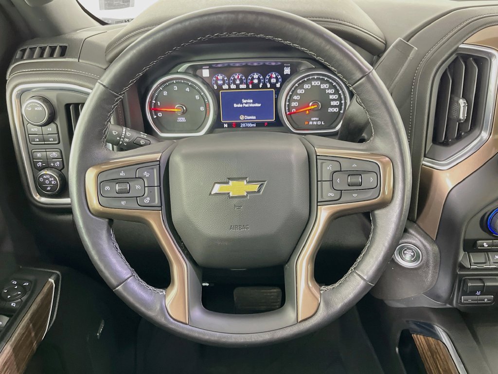 Used 2022 Chevrolet Silverado 1500 High Country w/ Technology Package AWD/4WD image 12