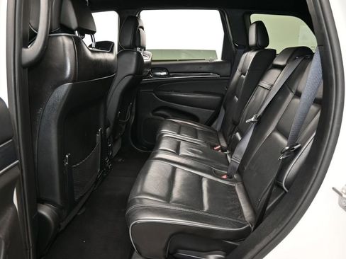 Used 2020 Jeep Grand Cherokee Overland image 38