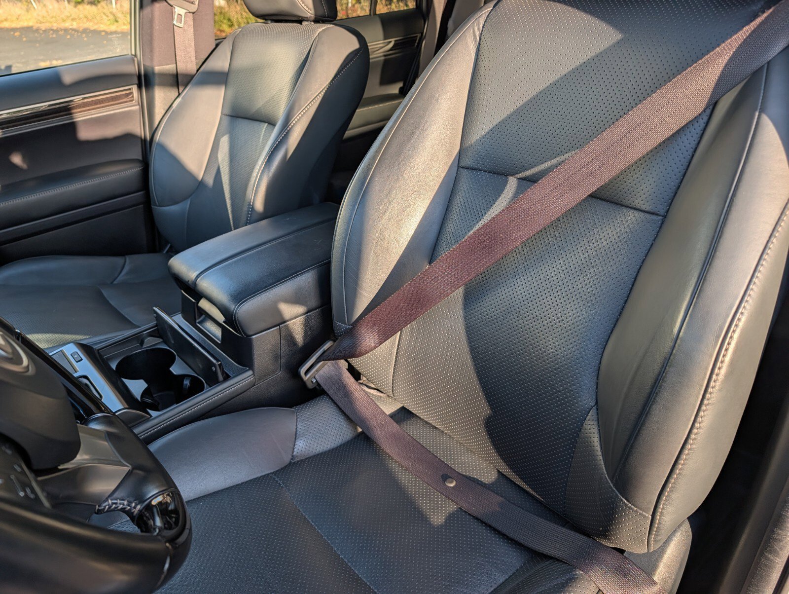 Used 2022 Lexus GX 460 Luxury w/ Sport Design Package AWD/4WD image 20