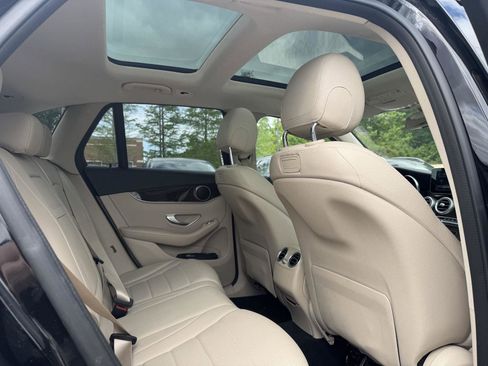 Used 2019 Mercedes-Benz GLC 300 image 28