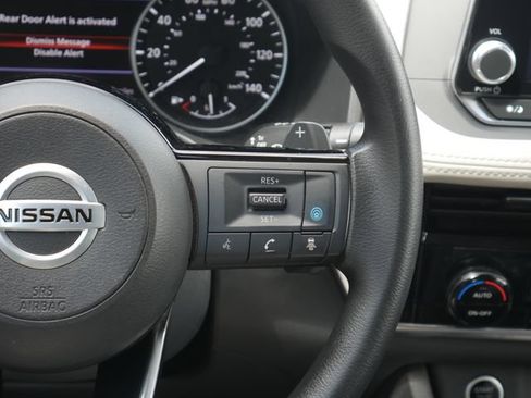 Used 2021 Nissan Rogue SV AWD/4WD image 15
