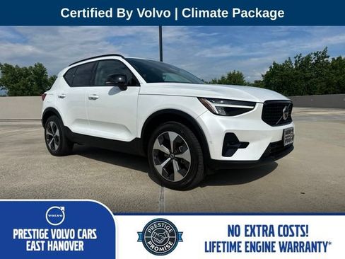Certified 2024 Volvo XC40 B5 Plus w/ Climate Package AWD/4WD image 1