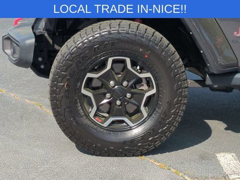 Used 2021 Jeep Gladiator Rubicon AWD/4WD image 10