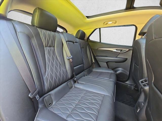 Used 2021 Buick Envision Avenir w/ Technology Package II AWD/4WD image 21