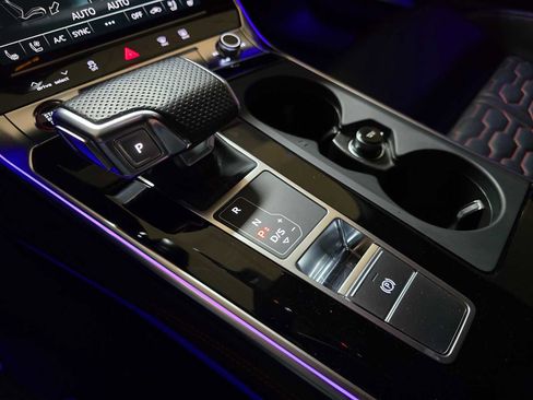 Used 2021 Audi RS 6 image 35