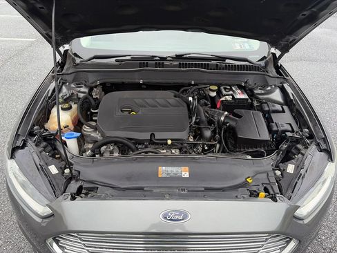 Used 2015 Ford Fusion SE w/ Equipment Group 202A FWD image 24