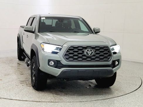 Used 2023 Toyota Tacoma TRD Off-Road image 2