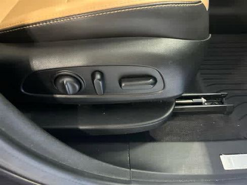 Used 2020 Chevrolet Equinox Premier image 44